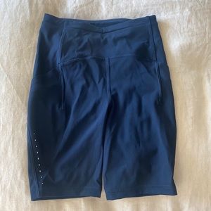 New without tags Lululemon biker shorts